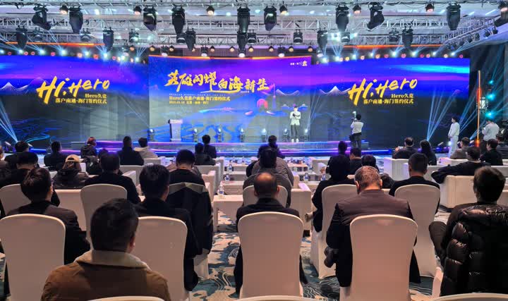 虽然在教练 虽然在教练