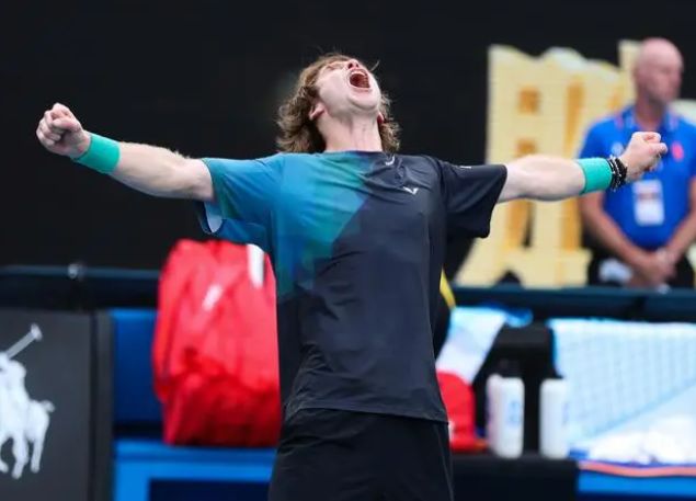 斯被马刺3 斯被马刺3