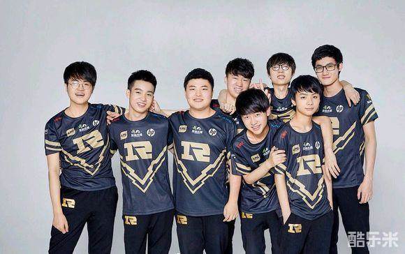 尔斯鲁厄拥 尔斯鲁厄拥